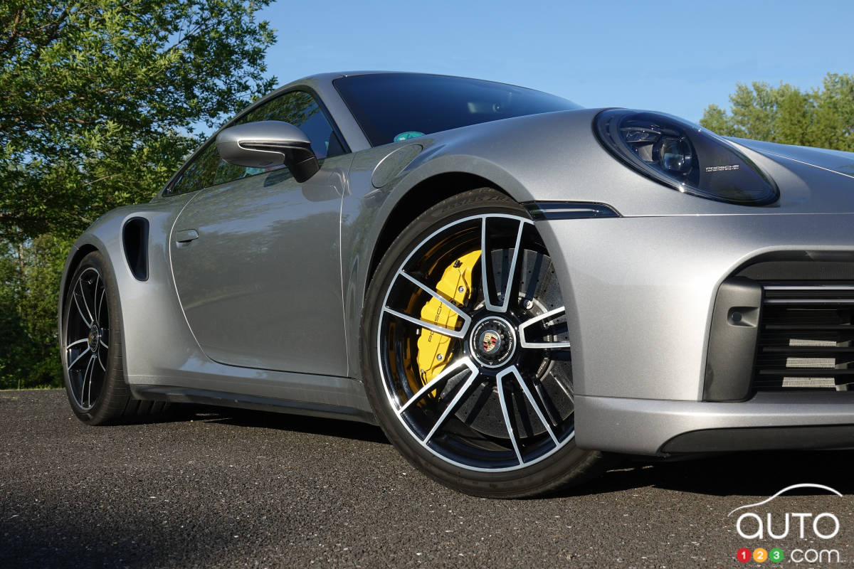 Porsche 911 Turbo S 2021, roues, freins